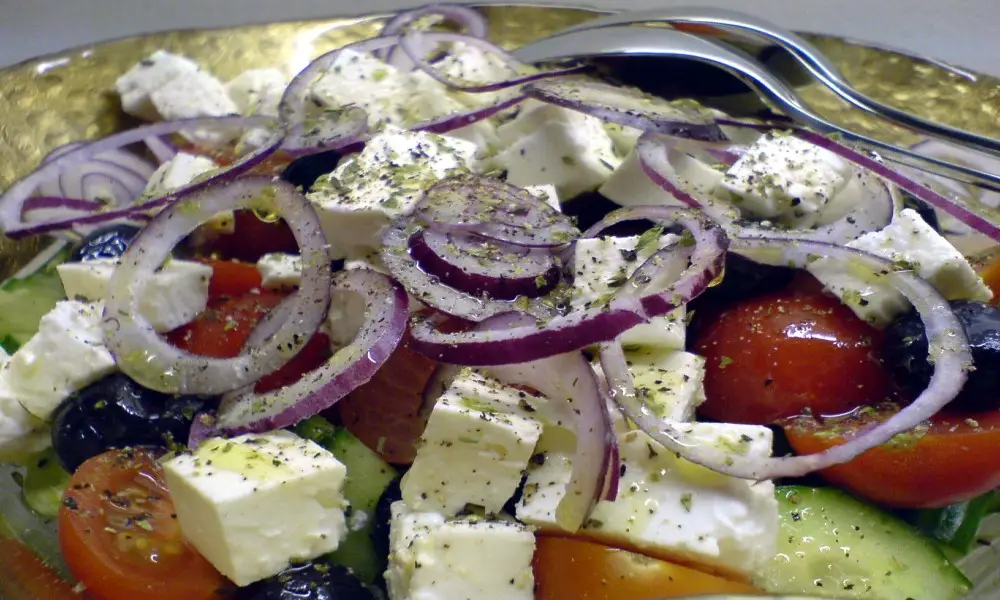 Ξέρουν οι Έλληνες να φτιάχνουν σαλάτα;